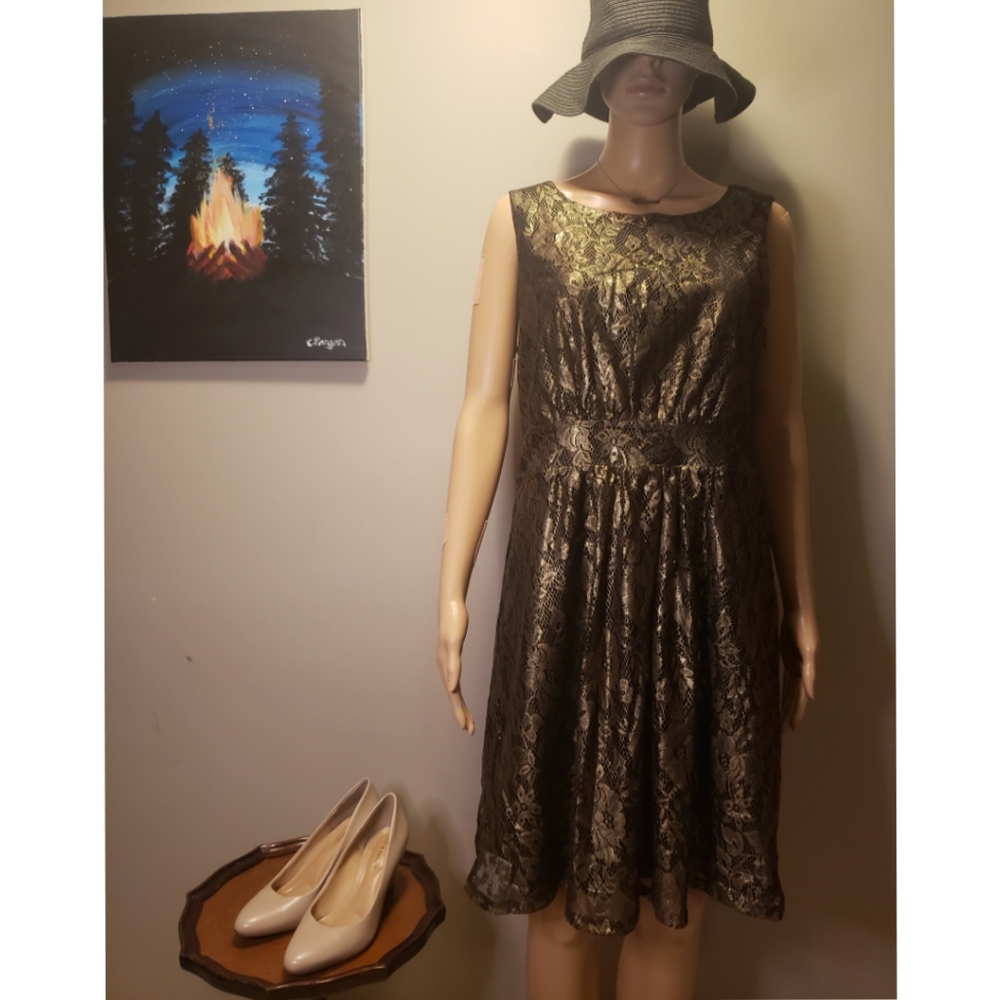 Black Gold OASIS Lace Dress